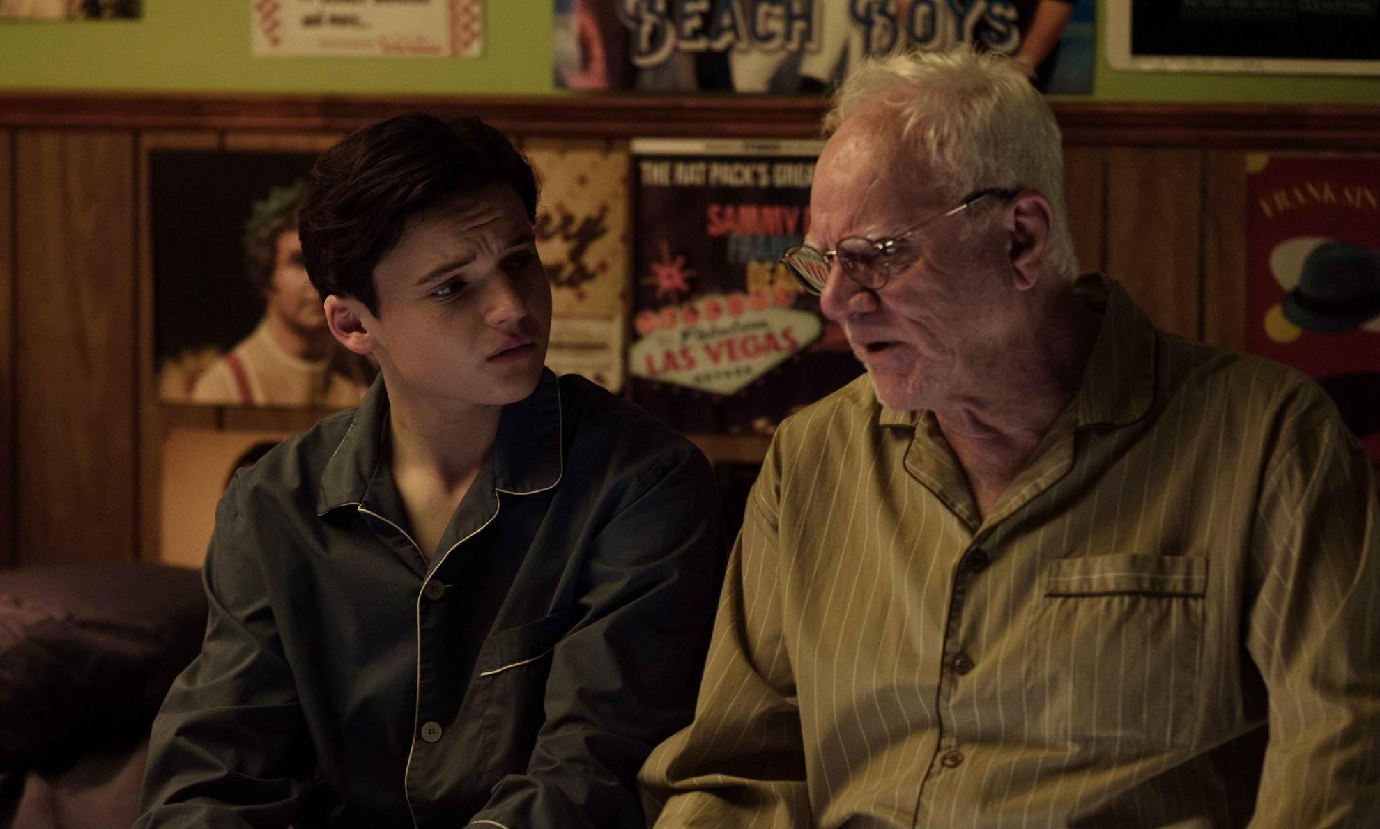 Mark (Benjamin Evan Ainsworth) and Pop (Malcolm McDowell)