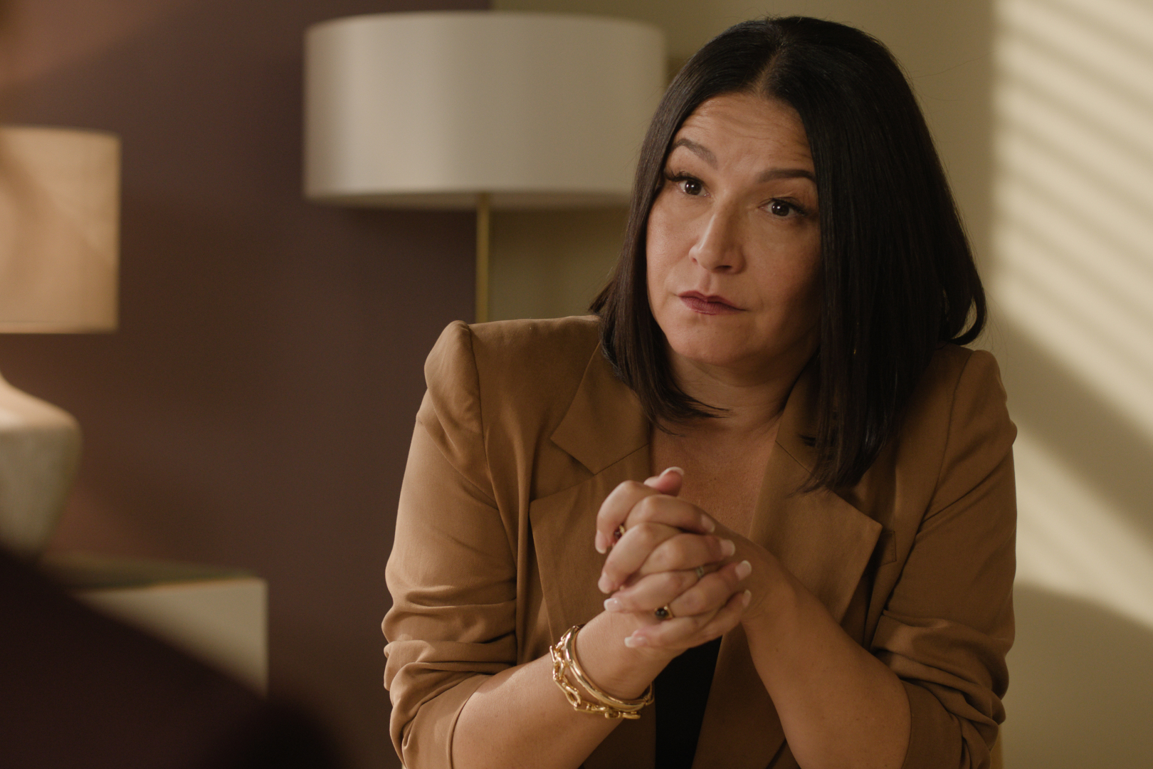 Tamara Podemski as AMANDA KING in Small Achievable Goals Season 2